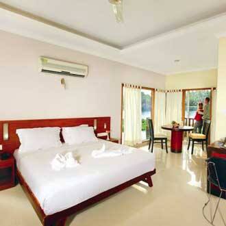 Emarald Island Floating Resort, Alleppey 5